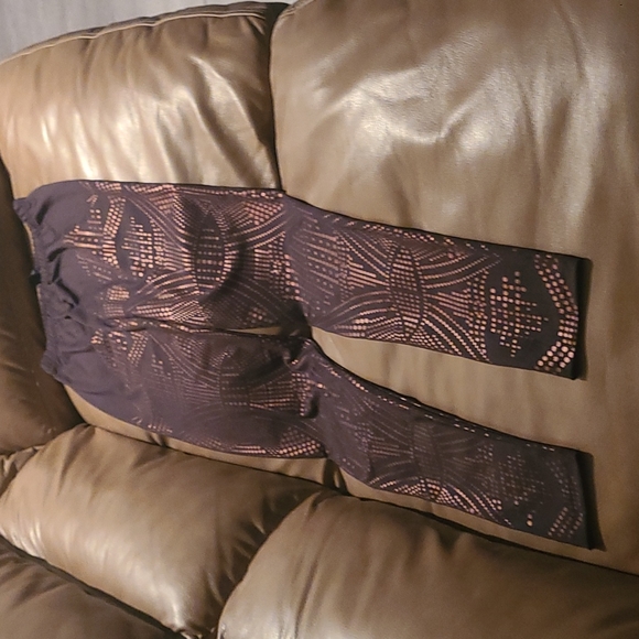 Authentic Icon Leggings - Picture 1 of 5